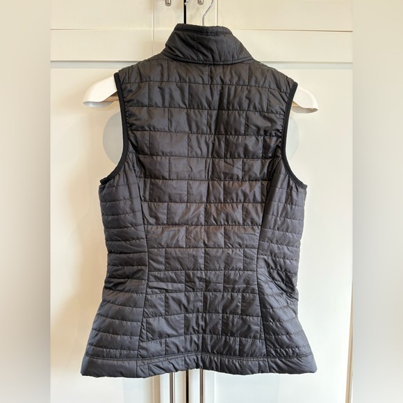 Women’s Size XS Patagonia Black Nano Puff® Vest - PrimaLoft® EUC - Picture 2 of 11